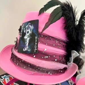 Harley Quinn inspired Steampunk cosplay hat with feather detail